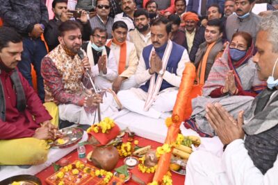 प्रयागराज: मा0 उप मुख्यमंत्री जी ने 5280.12 लाख रूपये की लागत से बनने वाले सलोरी रेल उपरिगामी सेतु के निर्माण कार्य का किया शिलान्यास एवं भूमि पूजन