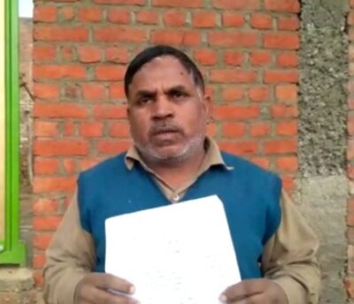 बरेली - बिशारतगंज रेलवे स्टेशन मास्टर पर लगाया आरोप कि घर में घुसकर मारा पीटा और घर में की तोड़फोड़ ।