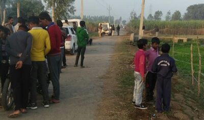 पीलीभीत :बाघ के गांव में घुसने से ग्रामीणों औरतों वा गांव के छोटे-छोटे बच्चों में डर के कारण खौफ का माहौल