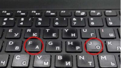 कीबोर्ड में मौजूद F और J के साथ एक छोटा सा उभार क्यों होता है? जानिए इसके पीछे की बड़ी वजह है