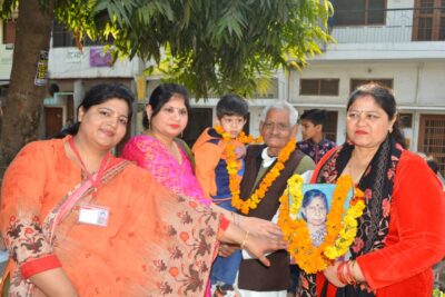 बरेली-वृद्धाश्रम  में सम्मान मिलने पर छलके खुशी के आंसू