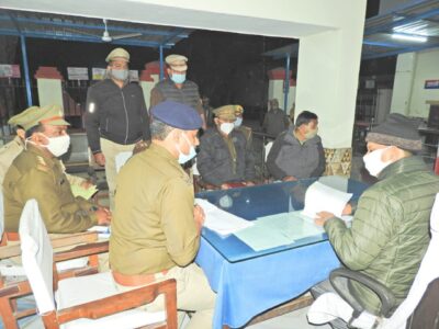 पीलीभीत : पुलिस अधीक्षक द्वारा थाना कोतवाली पर किया गया अर्दली रूम।