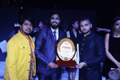 ग़ाज़ीपुर : एक छोटे से किसान के बेटे विकास शाक्या ने जीता मिस्टर इंडियन आइकॉन का अवार्ड