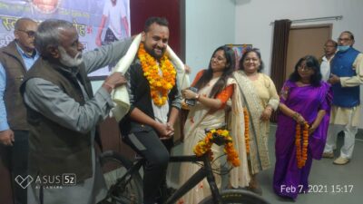 लखनऊ:  वैज्ञानिक व वैदिक घड़ी के आविष्कारक का सम्मान समारोह सम्पन्न