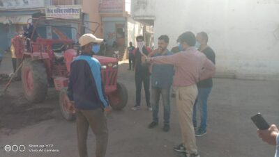 उमरिया: अनावश्यक खडी गाडियो पर नगर पालिका ने की कार्यवाही