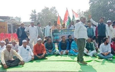 उमरिया : कांग्रेस पार्टी ने किसान आंदोलन के समर्थन में चक्काजाम किया