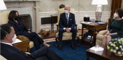 राष्ट्रपति बाइडन और उपराष्ट्रपति हैरिस ने की 1900 अरब डॉलर के कोविड-19 राहत पैकेज पर चर्चा