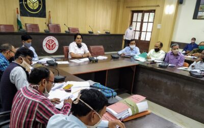 प्रयागराज- विकास कार्यों की समीक्षा बैठक सम्पन्न विकास कार्यों में लापरवाही या उदासीनता किसी भी स्तर पर क्षम्य नहीं
