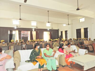 पीलीभीत: पुलिस अधीक्षक के नेतृत्व में मिशन शक्ति के अंतर्गत महिला सुरक्षा सम्मेलन