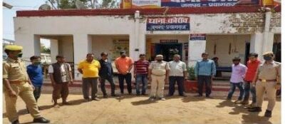 प्रयागराज- थाना कोरांव पुलिस द्वारा जुआ खेलते 10 जुआरी गिरफ्तार 53,200 रु0 व तास की गड्डी (52 पत्ते तास) बरामद