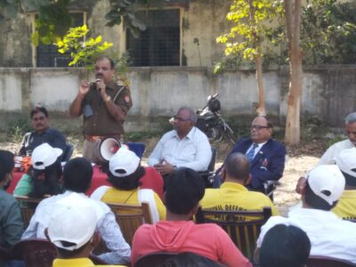 प्रयागराज- वार्डेनों को दिया गया अग्निशमन सेवा का प्रशिक्षण