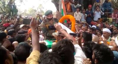 ग़ाज़ीपुर:सहीद सुरेद्र कुशवाहा को श्रद्धांजलि अर्पित करने के लिए उमड़ा जन सैलाब