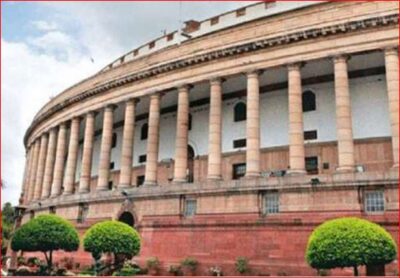 लोकसभा में नितिन गडकरी का ऐलान, एक साल में हट जाएंगे सभी टोल