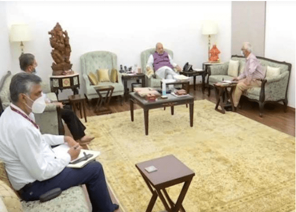 नक्सलियों को उनके घर में घेरकर मारने की तैयारी, गृह मंत्रालय ने बनाई रणनीति, शाह के साथ बैठक में अहम चर्चा