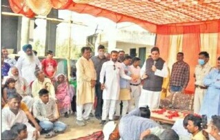 पीलीभीत: सेवक के रूप में जनता के साथ खड़ा हूं भाजपा सांसद वरुण गांधी।