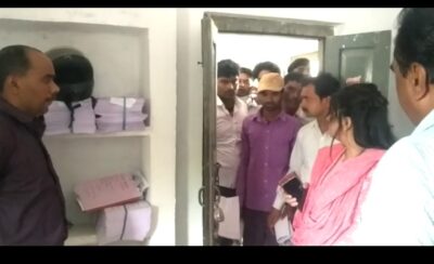 बरेली-एसडीएम की डांट से रुकी वोटर लिस्ट बिक्री में हो रही अवैध वसूली