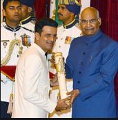 आज मशहूर एक्टर मनोज वाजपेई का जन्मदिन है,आइये जानते है उनके बारे मे कुछ ख़ास