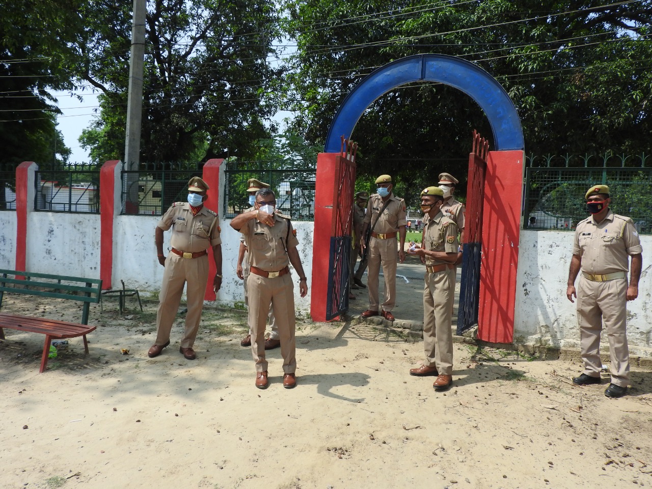 पीलीभीत :पुलिस अधीक्षक पीलीभीत द्वारा रिजर्व पुलिस लाइन पीलीभीत का आकस्मिक निरीक्षण किया गया तथा सम्बन्धित को आवश्यक दिशा निर्देश दिए गये।