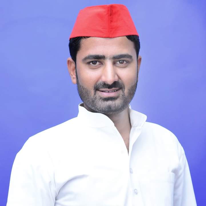 बरेली - कोरोना कम हुआ है खत्म नहीं इसलिए सावधानी बरतें : एज़ाज़ अहमद।