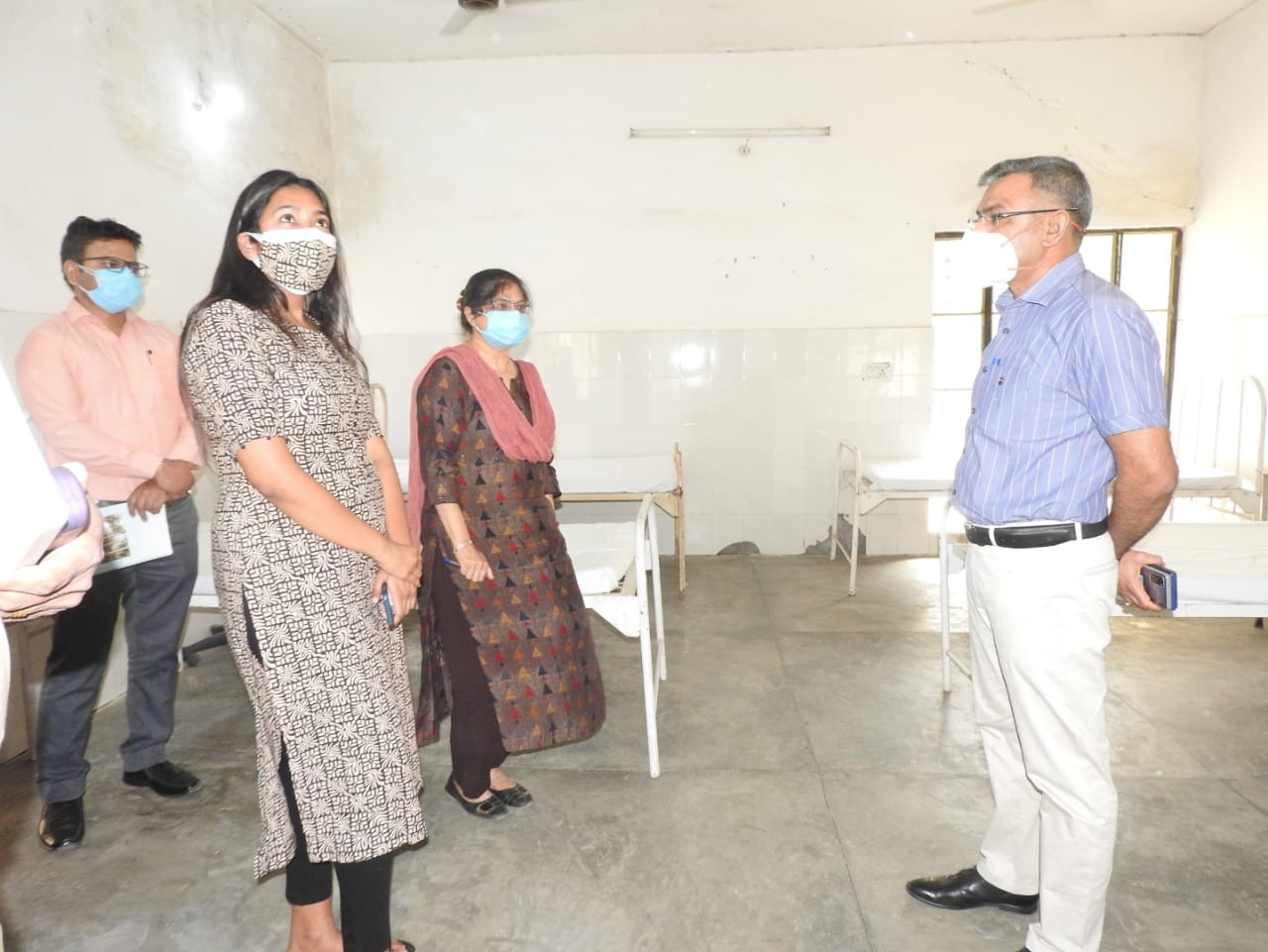 पीलीभीत: कोरोना संक्रमित पुलिसकर्मियों के लिए पुलिस लाइन पीलीभीत में बनाये गए आइसोलेशन वार्ड