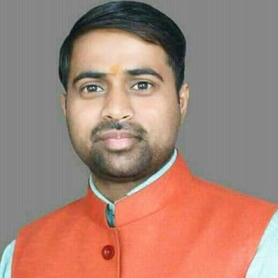 बाराबंकी: ऑक्सीजन जनरेशन प्लांट लगवाने के लिए बीजेपी विधायक सतीश चंद्र शर्मा ने विधायक निधि से दिए 25 लाख रुपये