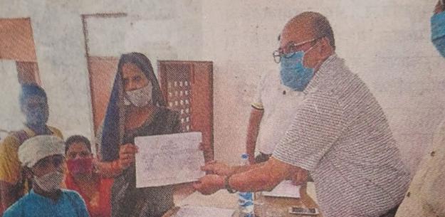 बरेली - आँवला विधानसभा क्षेत्र के गांव गुरूगावं मुस्तकील से सपा के विधानसभा आँवला से ताल ठोंक रहे प्रत्याशी के भाई प्रधानी का चुनाव हारे।