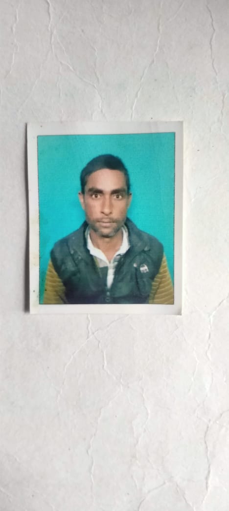 बरेली - सिरौली थाना क्षेत्र के गांव मदकरा का रहने वाले कैदी ने बरेली की जिला जेल में लगाई फांसी।