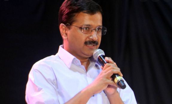 E20 पेट्रोल पर केजरीवाल का बड़ा दावा, बोले- डर से चुप हैं कंपनियां