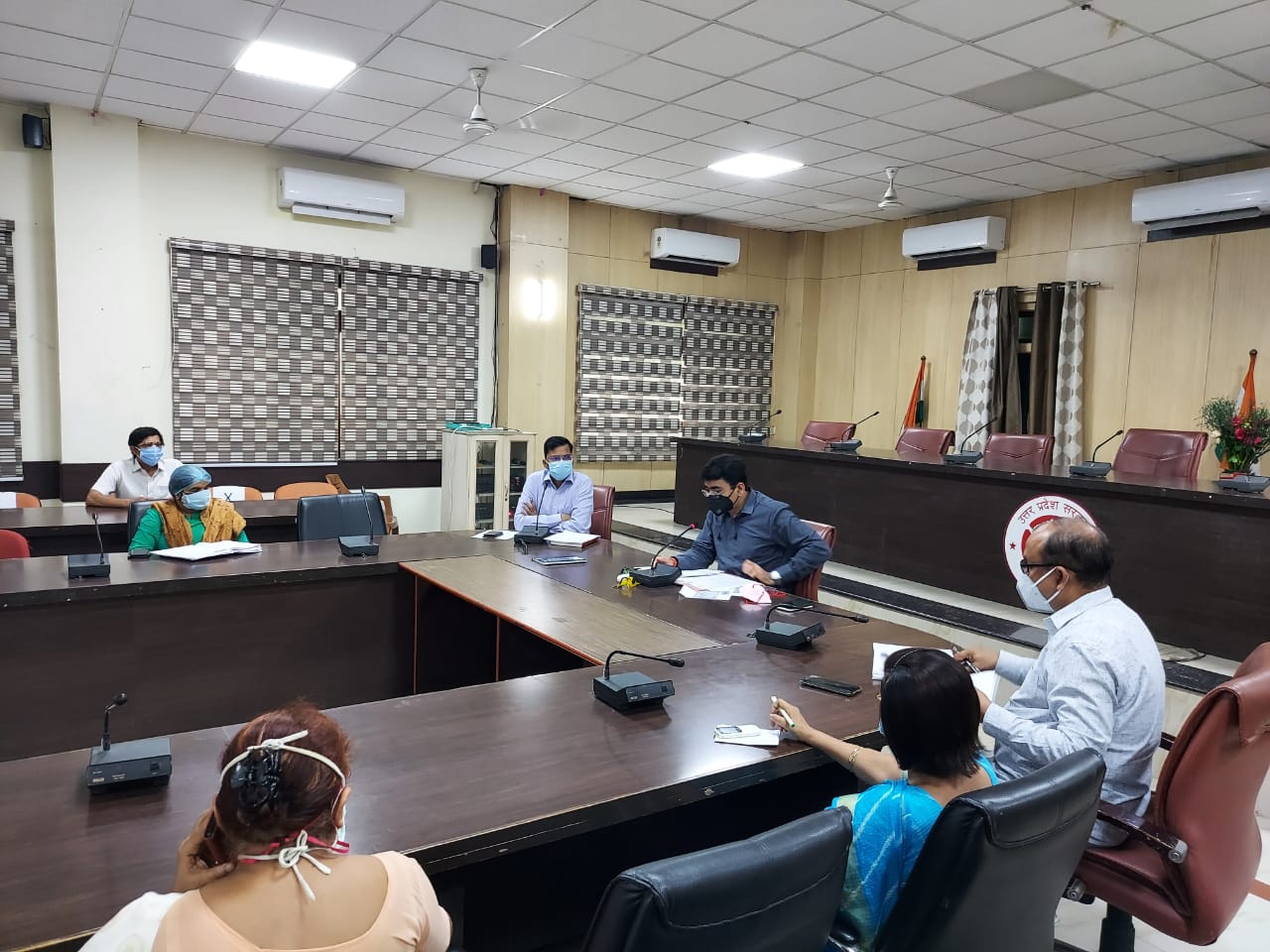 प्रयागराज: जिलाधिकारी की अध्यक्षता में आई0जीआर0एस0 की समीक्षा बैठक सम्पन्न