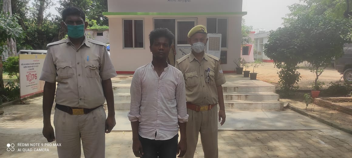प्रयागराज- थाना मांडा पुलिस द्वारा 05 देशी सुतली बम के सांथ राजेंद्र हरिजन गिरफ्तार
