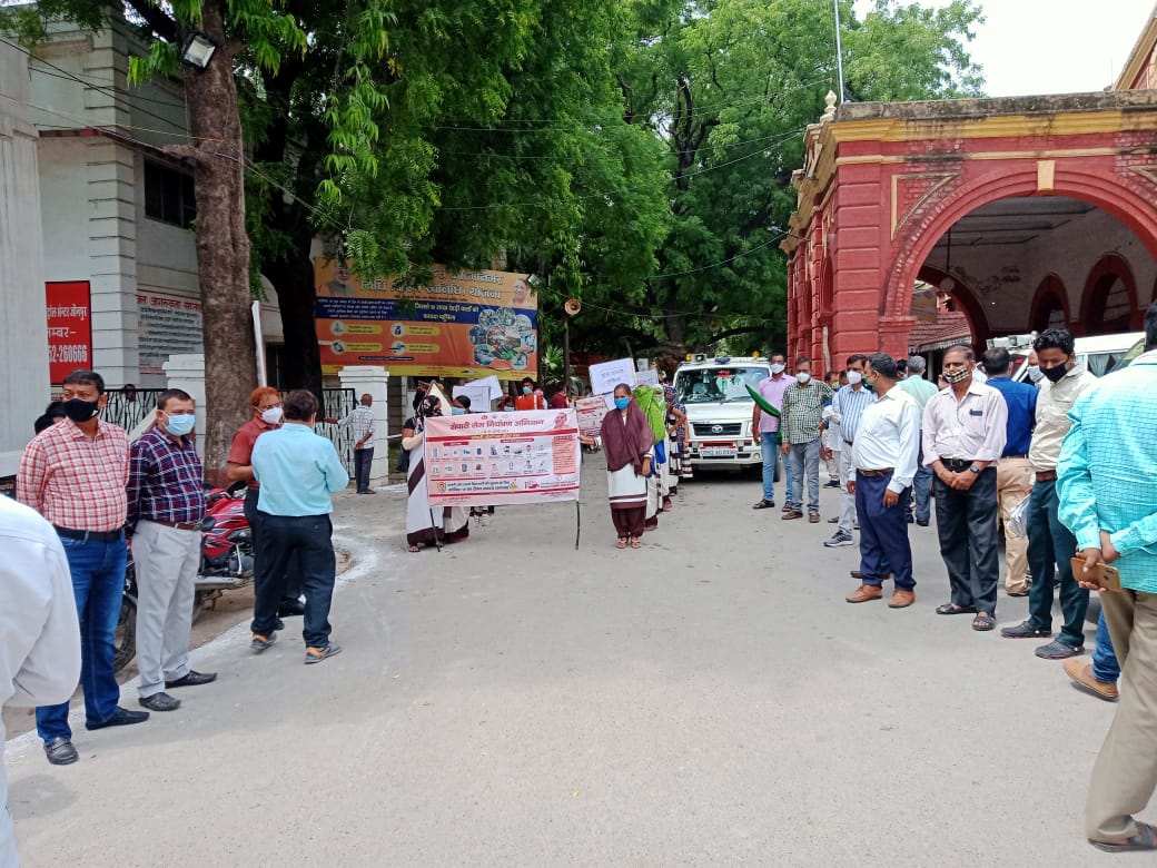 जौनपुर:संचारी रोग रोकथाम  की निकाली गई जागरूकता रैली
