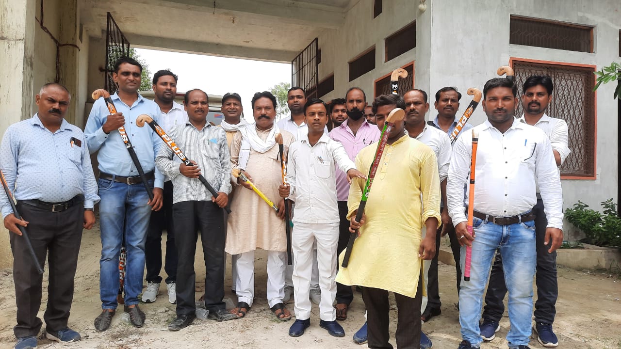जौनपुर :पत्रकारों के मान सम्मान के साथ समझौता नहीं, राष्ट्रीय खेल हाकी को जन जन तक पहुचाना हैं: अनिल दूबे आजाद