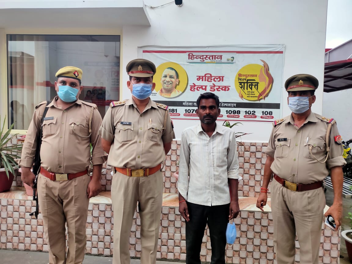 बरेली-खेत मे पशुओं को चारा लेने गयी युवती की गला रेत कर हत्या,आरोपी गिरफ्तार