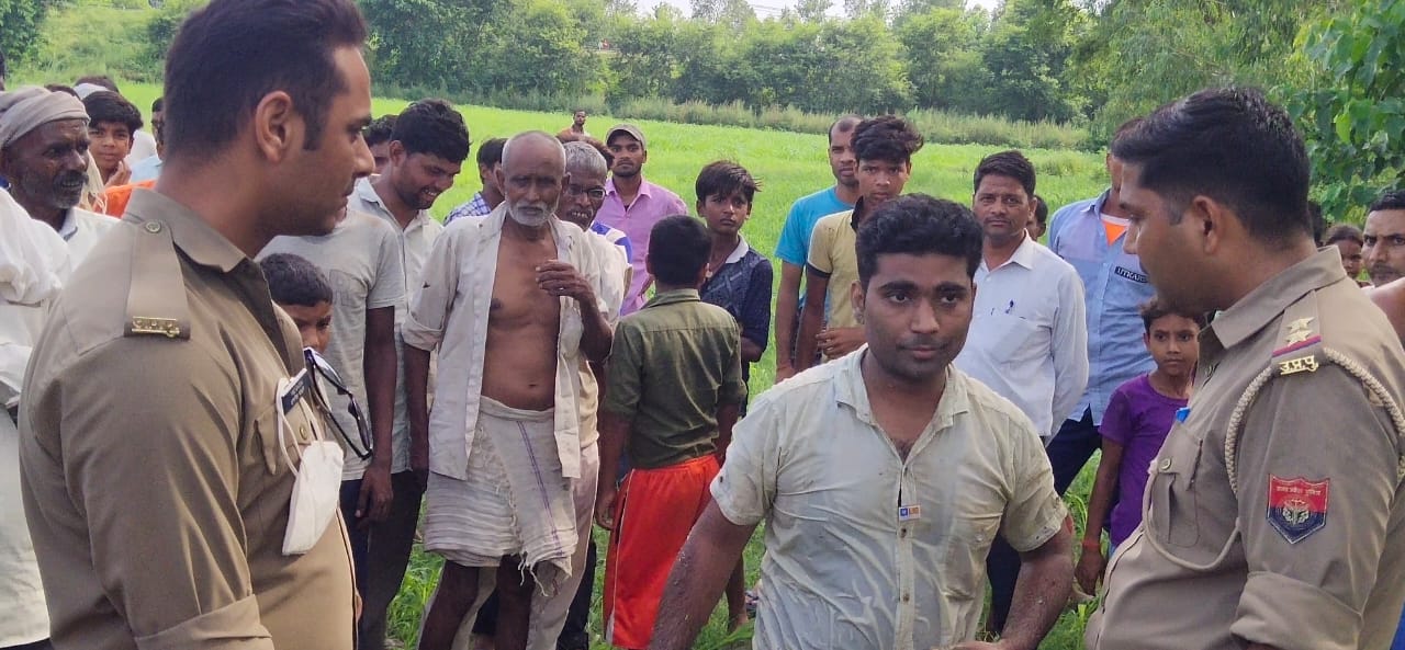 सड़क किनारे बने तालाब पर न लें सेल्फी,वरना होगा पछतावा