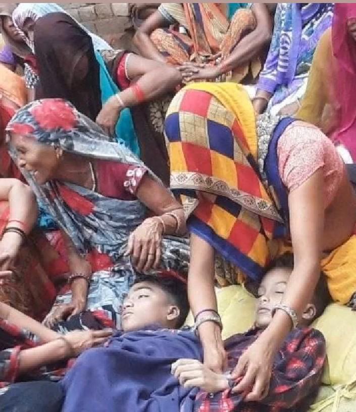 मैनपुरी : पानी से भरे गड्ढे में गिरने से दो सगे भाईयो की मौत