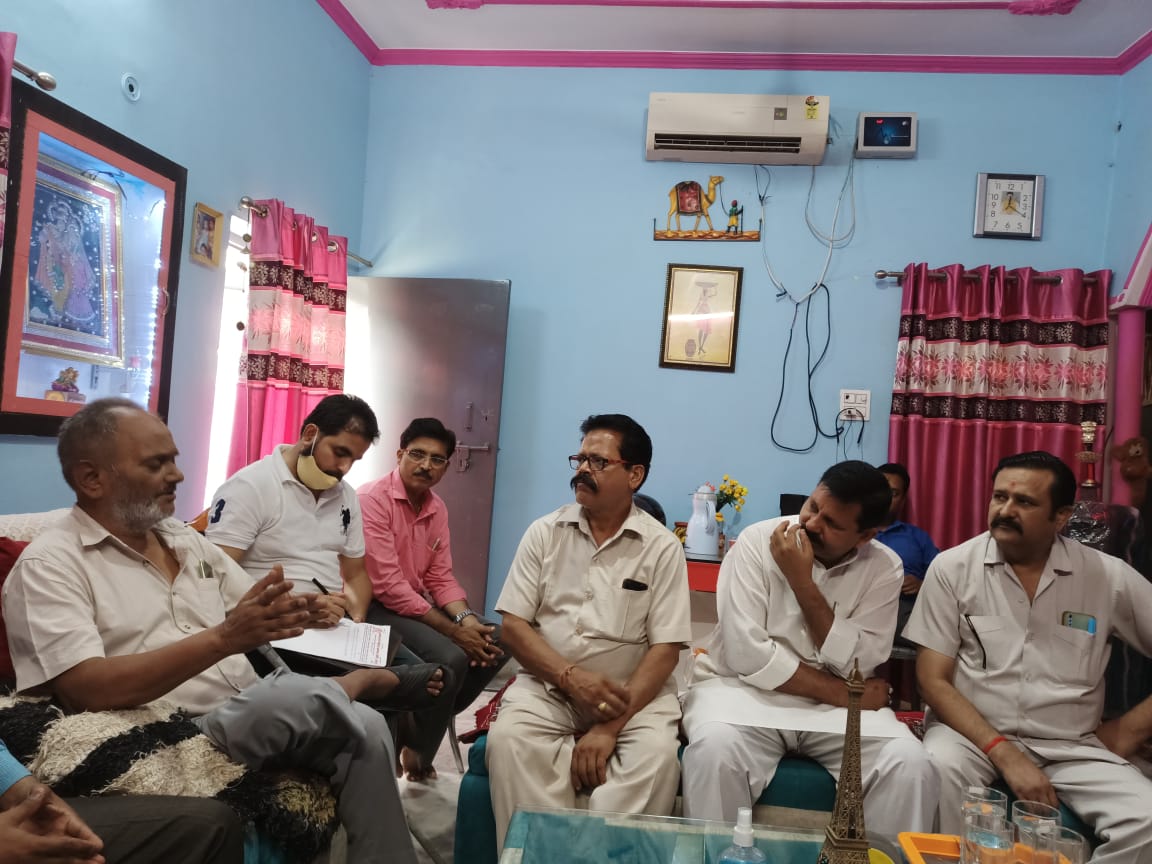 आँवला/बरेली - स्कूलों के दो संगठनों के सम्बद्ध होने से मुरादाबाद- बरेली मण्डलों में आशातीत शक्ति मिलेगी- जगदीश चन्द्र सक्सेना।