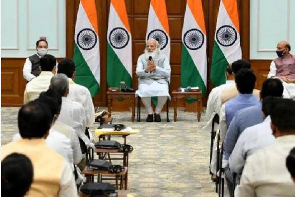 मोदी 2.0 में अब 77 मिनिस्टर:कैबिनेट में 7 मंत्रियों का प्रमोशन, अनुराग ठाकुर को खेल, धर्मेंद्र प्रधान को शिक्षा और हरदीप पुरी को पेट्रोलियम का जिम्मा; 36 नए चेहरों को मिली जगह