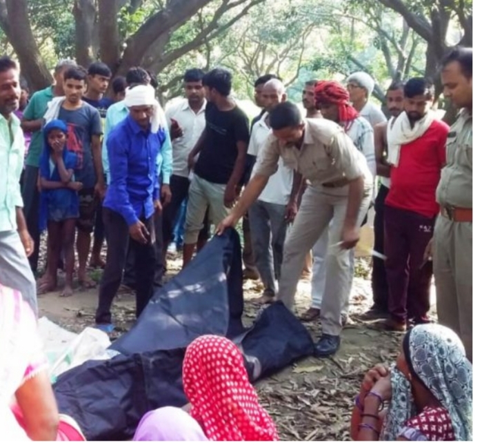 फर्रुखाबाद :बेटी की हत्या करने वाला पिता दुखी होकर मौत को गले लगाया