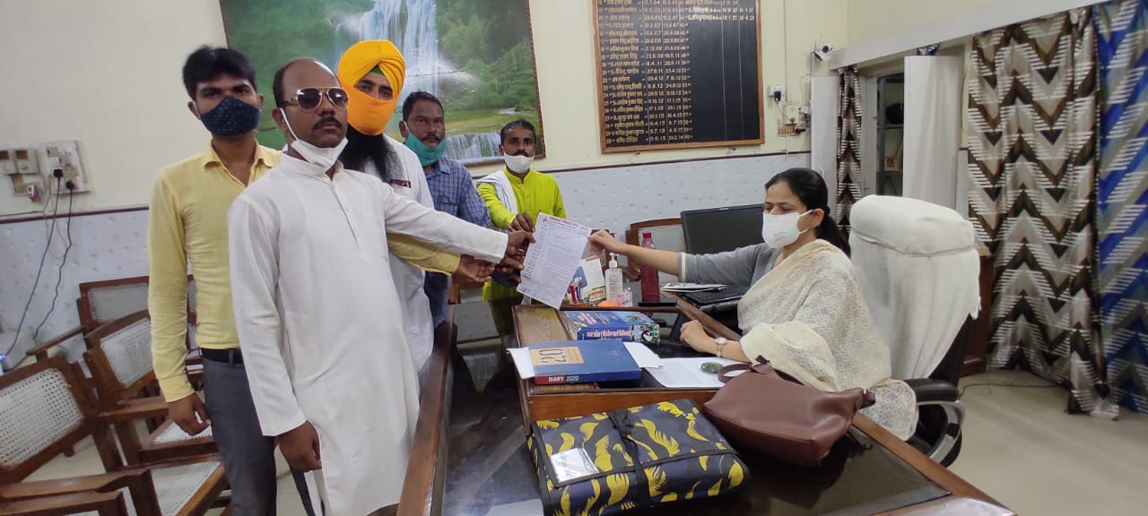 सीतापुर: पत्रकार एकता संघ द्वारा राष्ट्रपति को संबोधित ज्ञापन  सिटी मजिस्ट्रेट सीतापुर को सौंपा गया