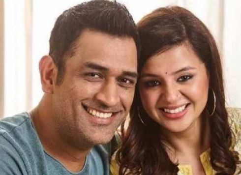 महेंद्र सिंह धोनी आईपीएल के बाद सुनहरे परदे पर नजर आ सकते है, पत्नी साक्षी ने दिए बड़े संकेत