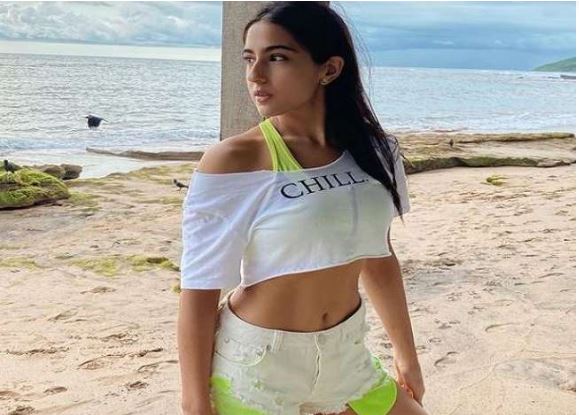 Sara Ali Khan ने फैशन डिजाइनर मनीष मल्होत्रा को जानें क्यों 'मम्मी' कहकर पुकारा, पढ़ें पूरी खबर