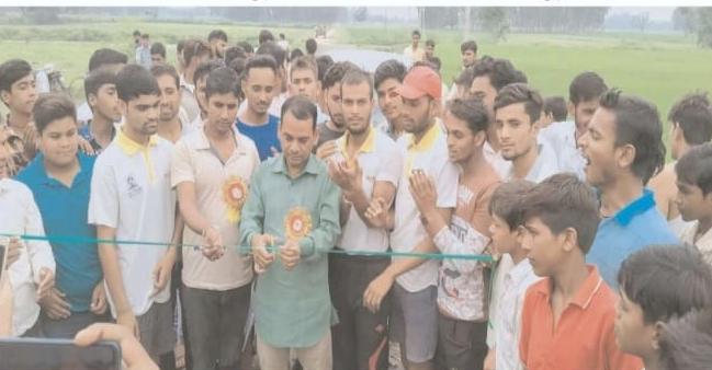 आँवला/बरेली - रामनगर ब्लाक क्षेत्र में दौड एवं लॉग प्रतियोगिता मे अव्वल रहे सोनू श्रीवास्तव ।