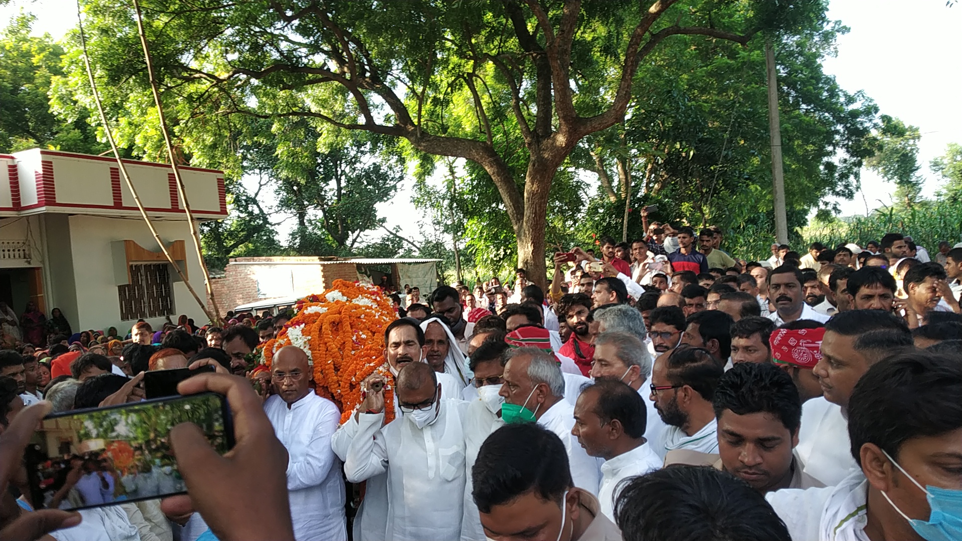 जौनपुर: सपा नेता डॉ के पी यादव गौ सेवा आयोग के पूर्व चेयरमैन का निधन दिया गया को दिया गया भाव पूर्ण श्रद्धांजलि।
