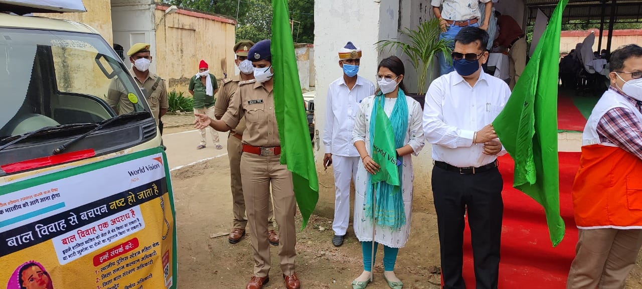 बहराइच: मिशन शक्ति अभियान व मिशन अपराजिता के तहत आयोजित हुई कार्यशाला महिला आरक्षियों को प्रदान की गयी विभागीय योजनाओं की जानकारी