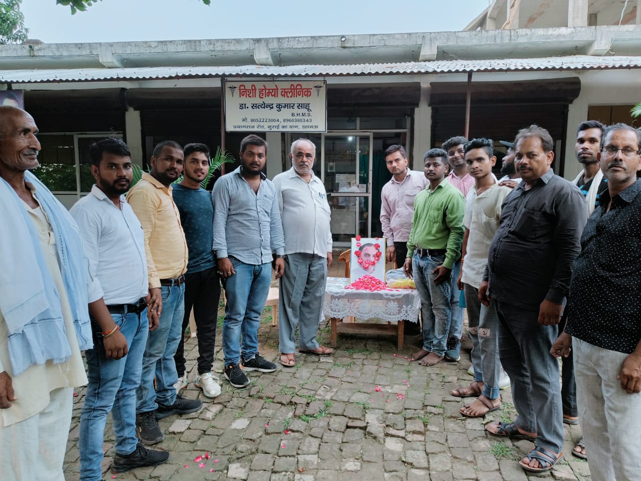 रायबरेली:डलमऊ में राजीव गांधी की जयंती के अवसर पर कांग्रेसियों द्वारा रिटायर्ड सैनिकों को किया गया सम्मानित