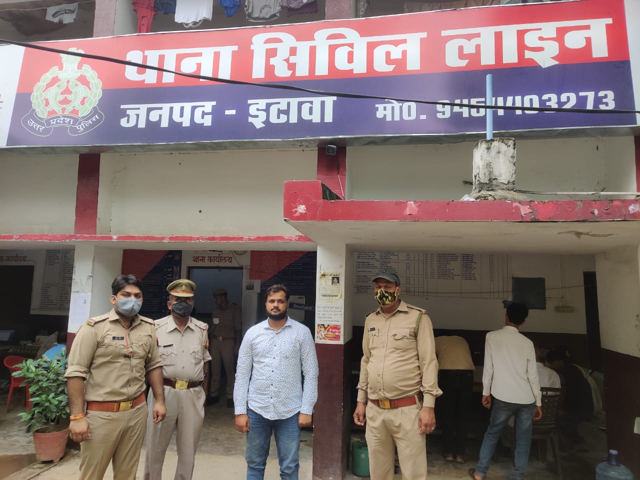 इटावा : डिप्टी जेलर एस0 एच0 जाफरी के आवास पर जान से मारने की नियत से फायर करने वाले अभियुक्त को पुलिस ने किया गिरफ्तार