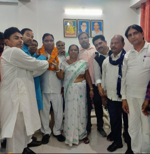 आजमगढ़:पलटन राम पूर्व विधानसभा अध्यक्ष को बनाया बसपा ने जिला सचिव