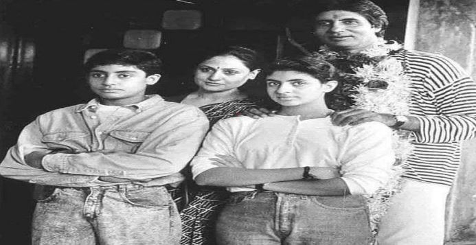 फ़िल्मी दुनिया के शहंशाह है अमिताभ ,आखिर क्यों दूर रहना पड़ा अपने ही बच्चों से