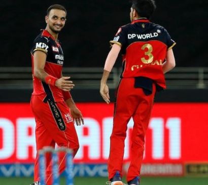 मुंबई इंडियंस के खिलाफ RCB के हर्षल पटेल ने ली  पहली हैट्रिक