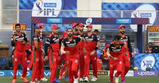 रॉयल चैलेंजर्स बेंगलुरु, राजस्थान रॉयल्स को हराकर प्लेऑफ की दहलीज पर